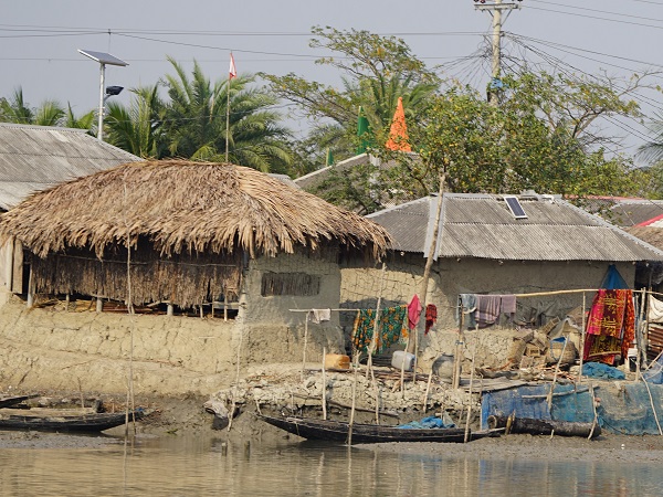 Building a transnational, civil society partnership to increase the resilience of coastal populations in South Asia